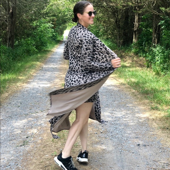 Meet your Posher, Jenny - Picture 1 of 1